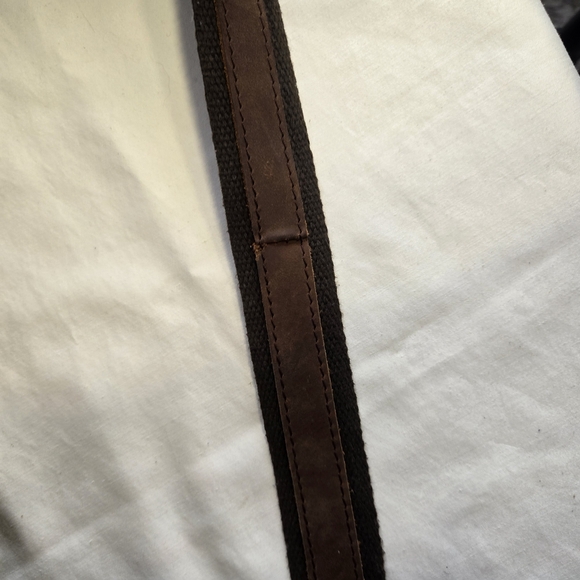 The Real Leather Company Men's Crossbody Bag - Picture 9 of 14